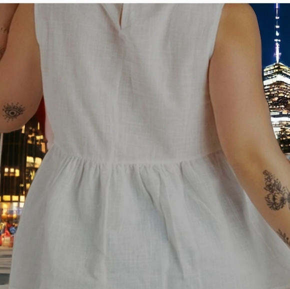 NEW!!! EMBROIDERY SLEEVELESS BLOUSE - SIZE S - Picture 5 of 7